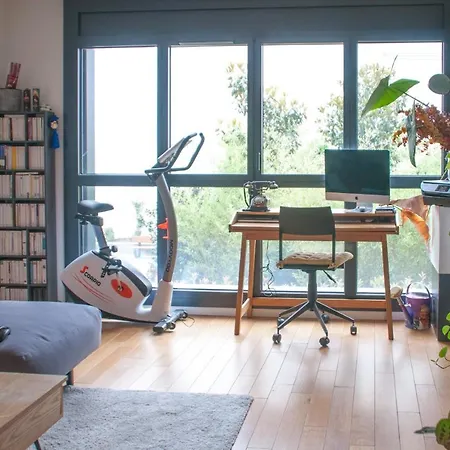 Lovely Spacious Bright Two-room Apt In Bastille *
